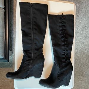 Black suede wedge boots